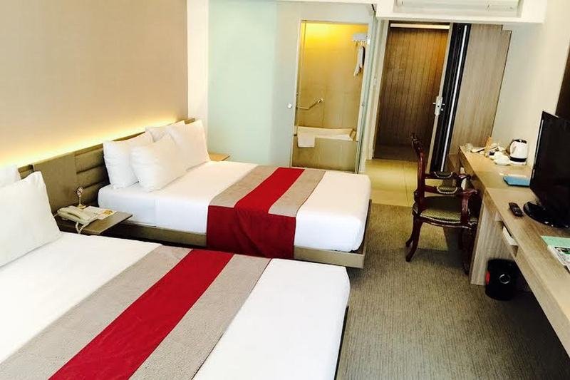 Фото The E-Hotel Makati