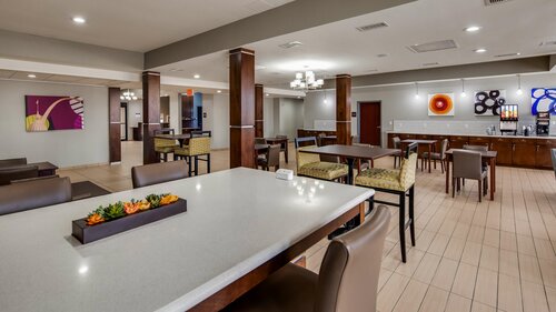 Гостиница Best Western St. Louis Airport North Hotel & Suites