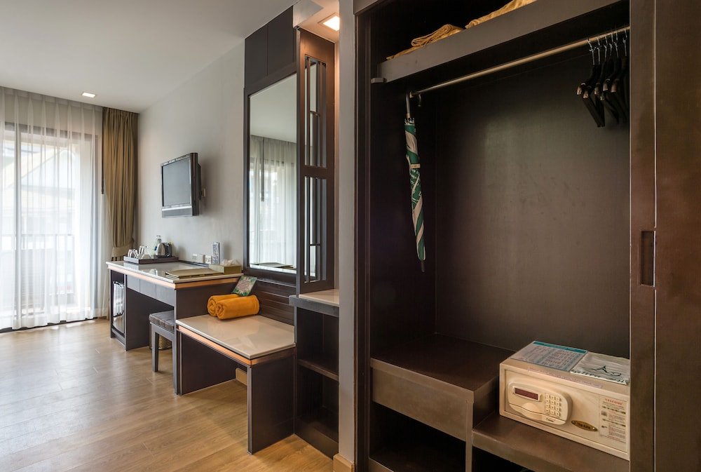 Фото Ananta Burin Resort