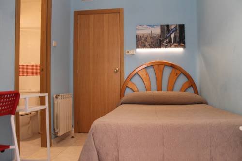 Фото Hostal Abitum Madrid