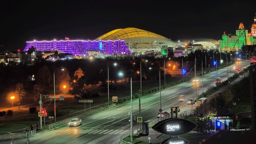 Бильярд ойнап отырған әйелдің жалаңаш порно суреті