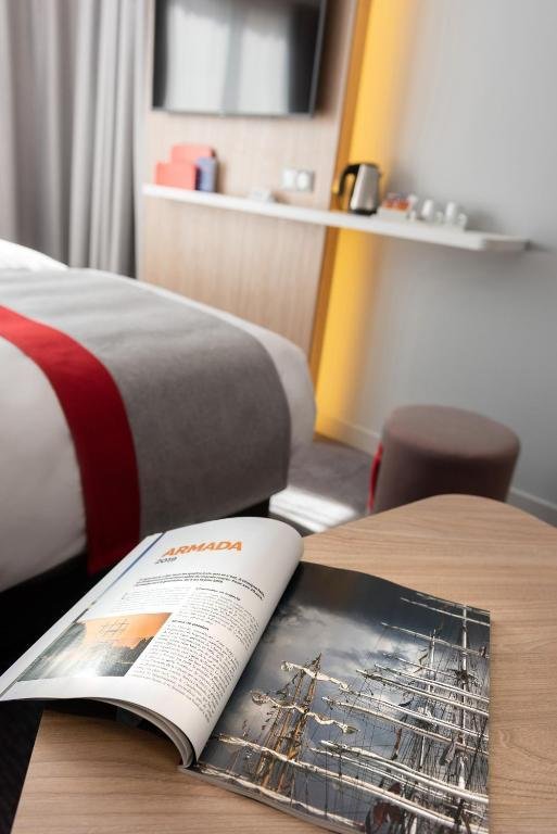 Фото Holiday Inn Express Rouen Centre - Rive Gauche by Ihg