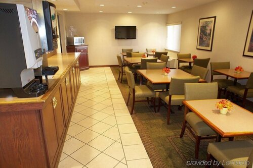 Гостиница La Quinta Inn by Wyndham Pleasant Prairie Kenosha