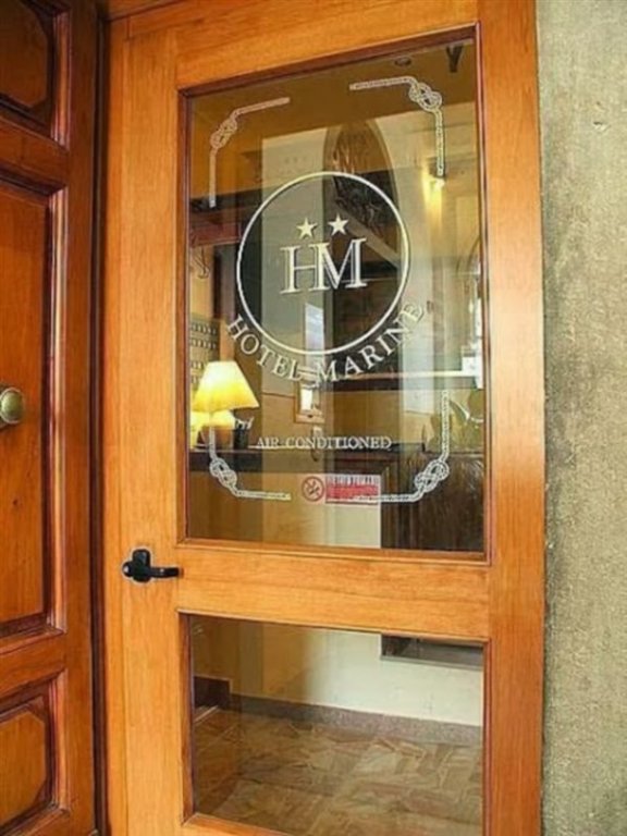 Фото Hotel Marine