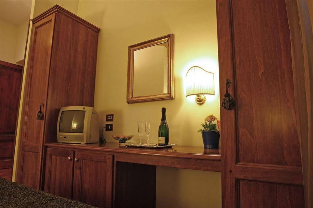 Фото All'Ombra del Cupolone