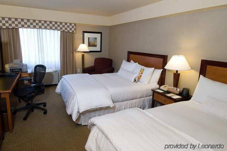 Фото Doubletree Hotel San Francisco Airport