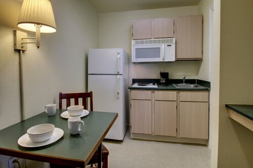 Гостиница InTown Suites Extended Stay New Orleans - Metairie в Метейри