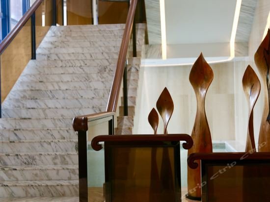 Фото Zhuhai Marriott Hotel