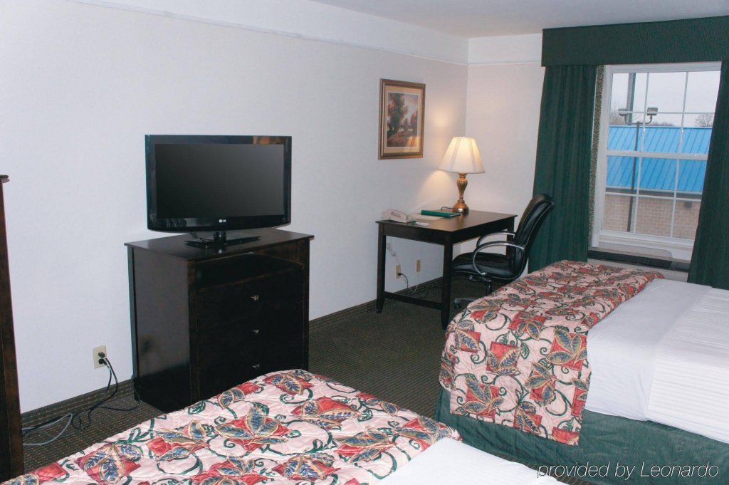 Фото La Quinta Inn & Suites by Wyndham Kansas City Airport