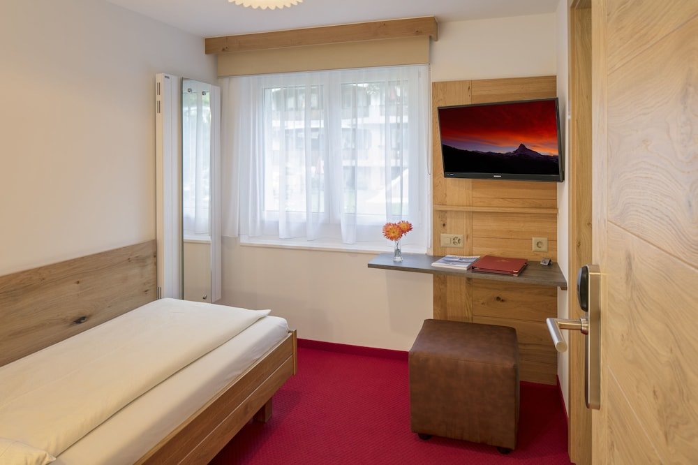 Фото Hotel Antika