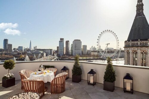 Гостиница Corinthia London в Лондоне