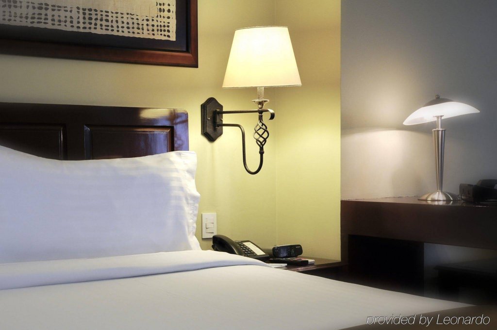 Фото Holiday Inn & Suites Mexico Zona Reforma, an Ihg Hotel