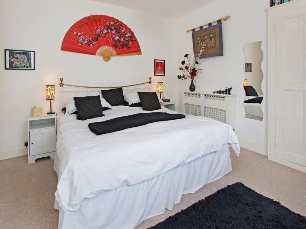 Фото Anchor House