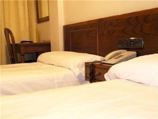 Фото Hotel Ibiltze