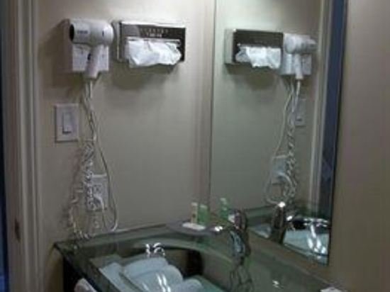 Фото Travelodge by Wyndham Kapuskasing