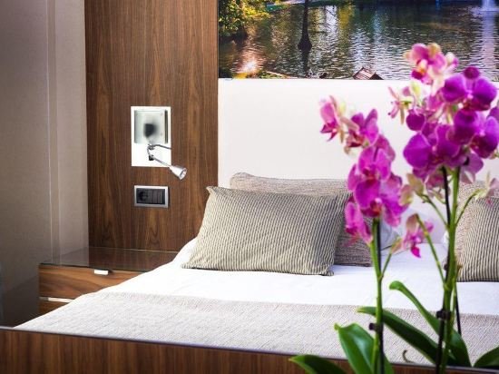 Фото Vp Jardín de Recoletos