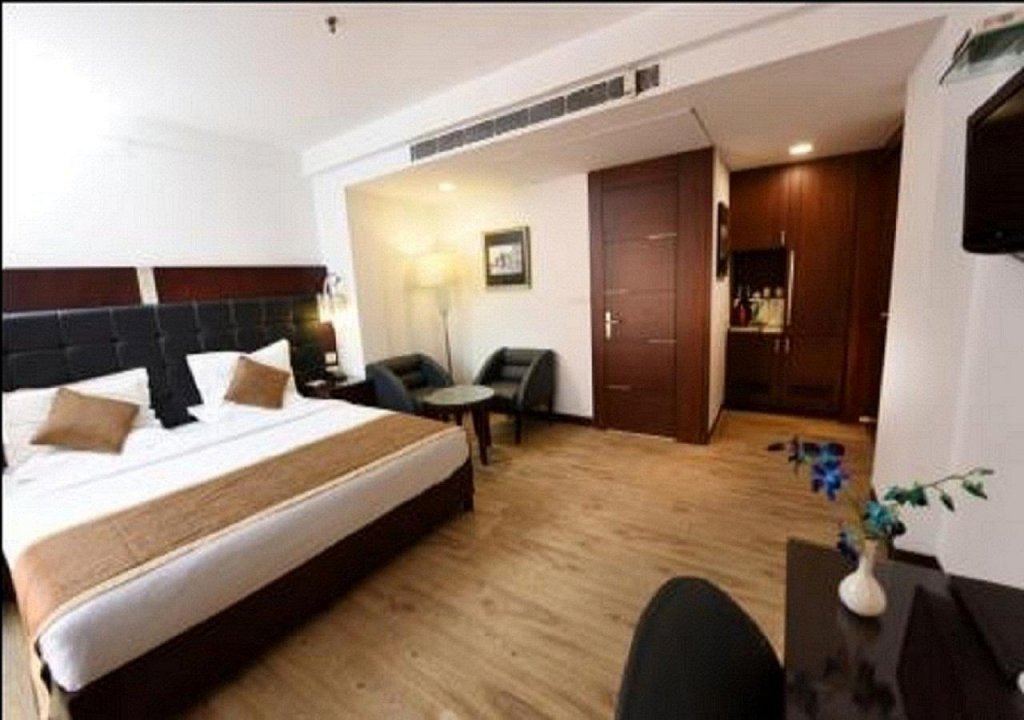 Фото The Corporate