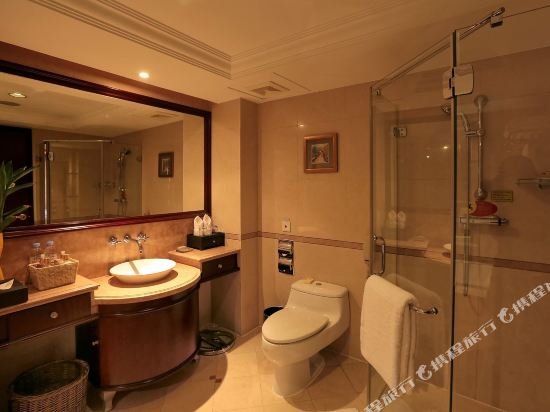 Фото Chongqing Carlton Hotel