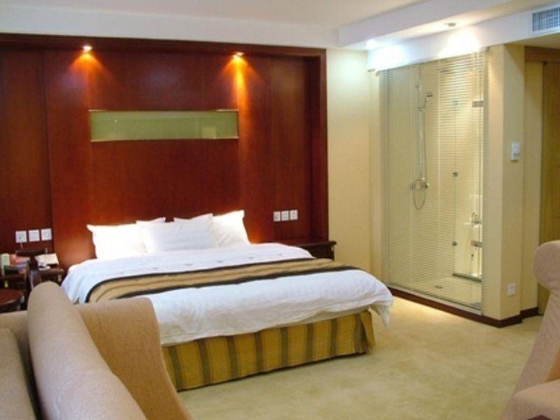 Фото Harbin Kunlun Hotel (Railway Station Museum)