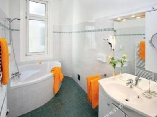 Фото  Mercure Rome Corso Trieste