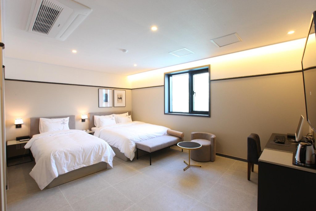 Фото Brown Dot Hotel Sasang Renecite