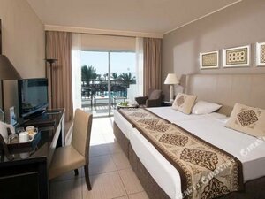 отель Jaz Fanara Resort