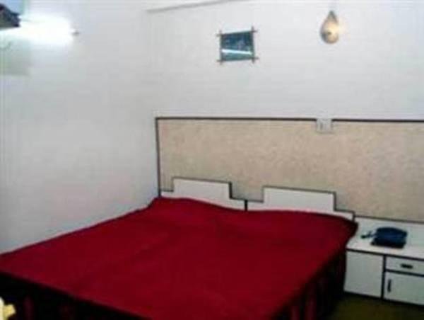 Фото Hotel Pawan