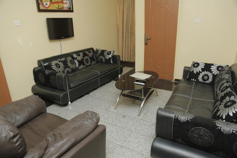 Фото Lapour Hotels Ltd