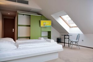 Хостел Maverick Urban Lodge