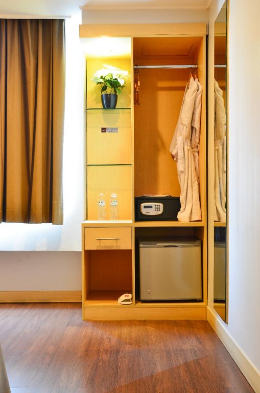 Фото Ibis Jakarta Arcadia