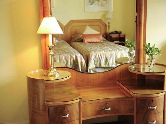 Фото Montagu Country Hotel