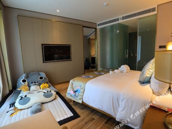 Фото Ramada Plaza Fuxian Lake