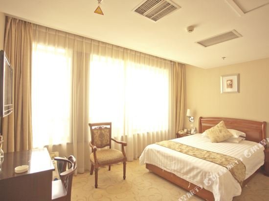 Фото Dalian Great Wall Hotel