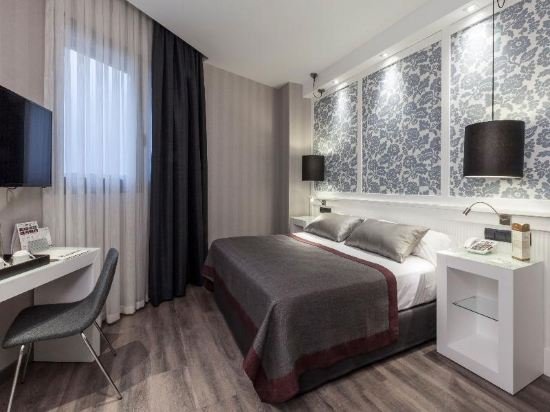 Фото Catalonia Excelsior Hotel