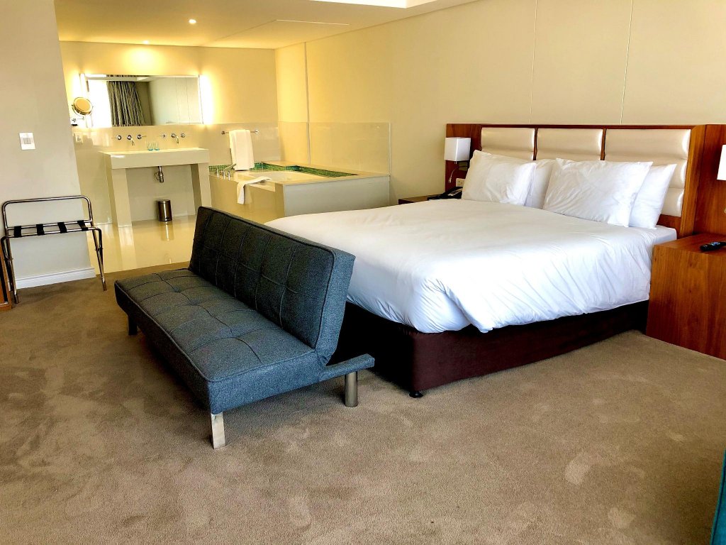 Фото Blaauwberg Beach Hotel