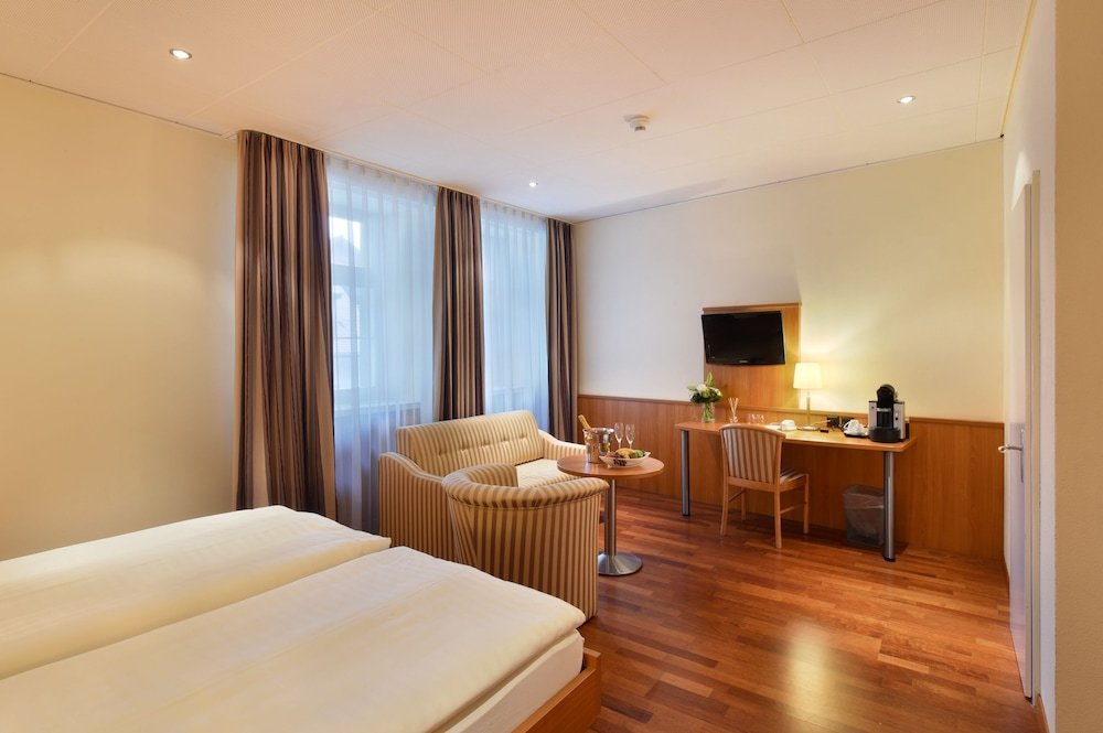 Фото Hotel Amadeo