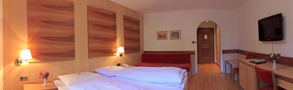 Фото Berghotel Pine