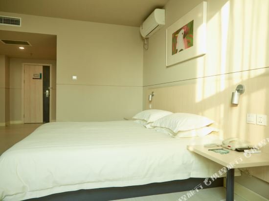 Фото Jinjiang Inn Linyi Fei County Lanse Gangwan