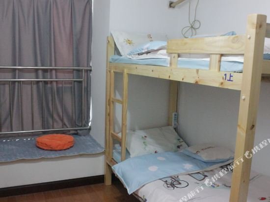 Фото Shanghai Lost International Youth Hostel