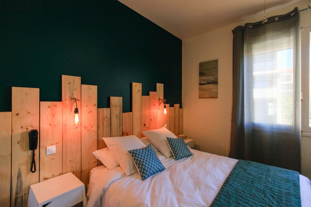 Фото Hôtel La Baïne