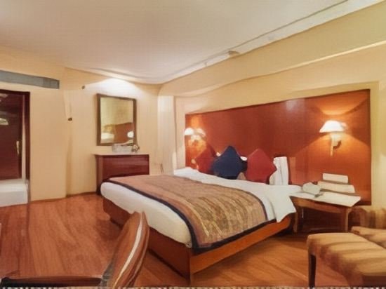 Фото The LaLiT Mumbai