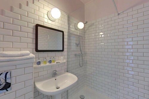 Гостиница Hotel L'Orque Bleue в Сете