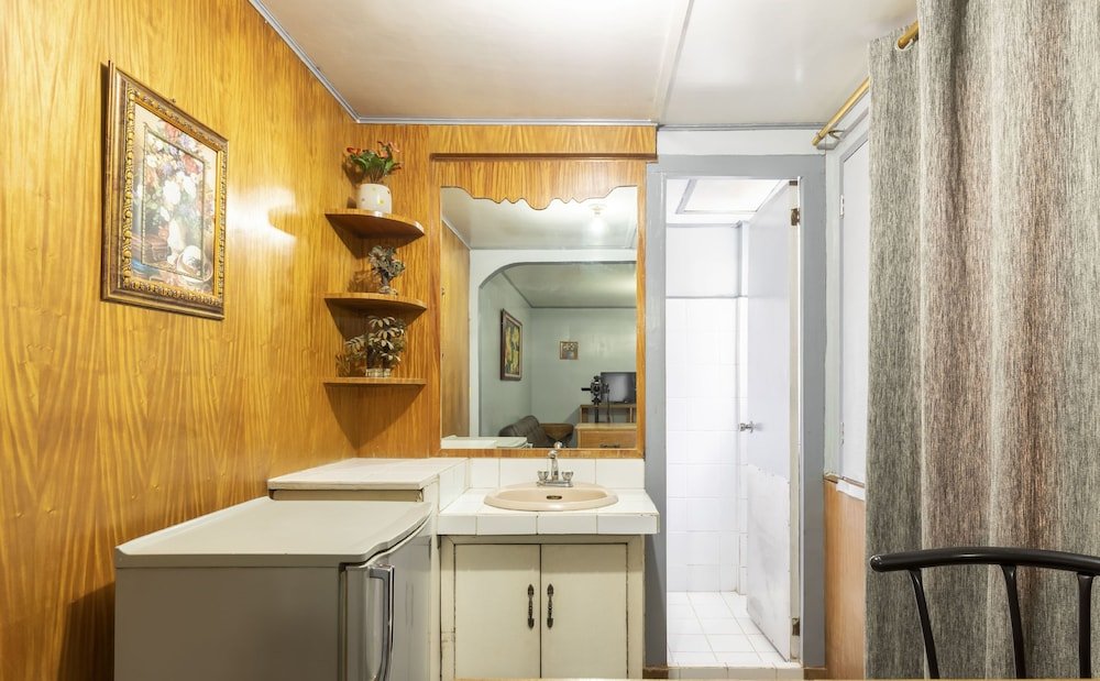 Фото Aloha Hotel