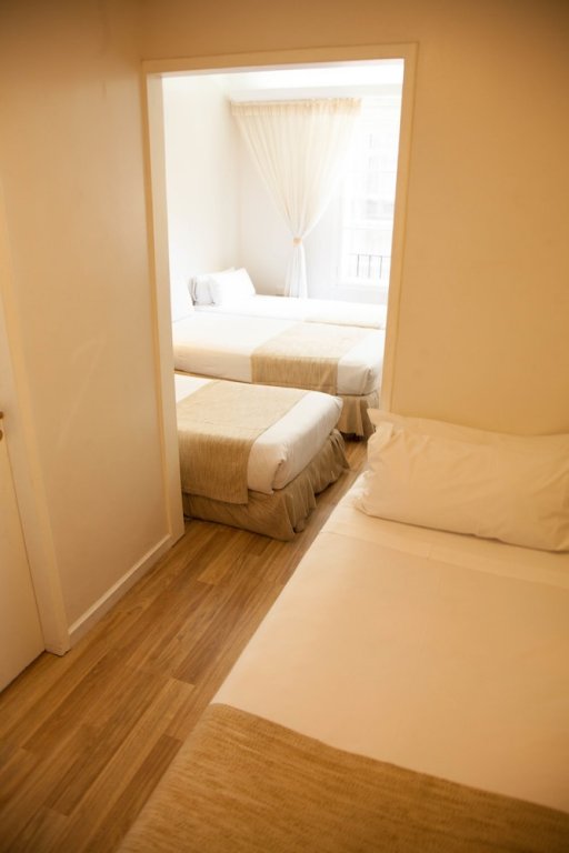 Фото Dora Hotel Buenos Aires