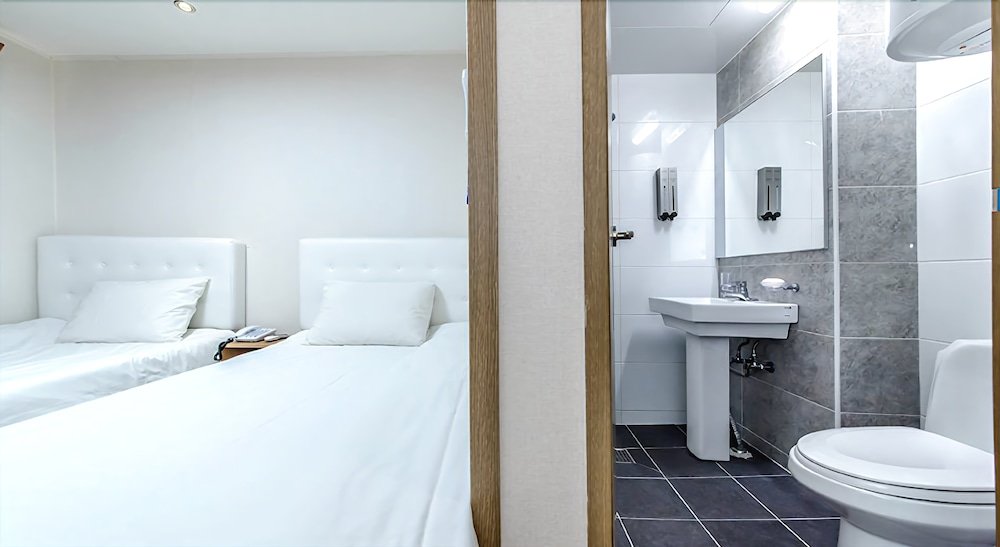 Фото Jeju Skyhill Business Hotel