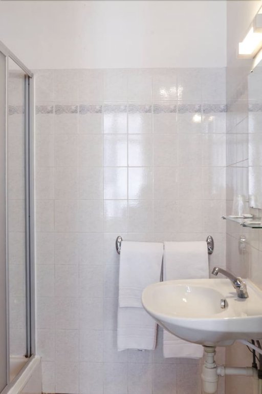 Фото Hôtel Moderne