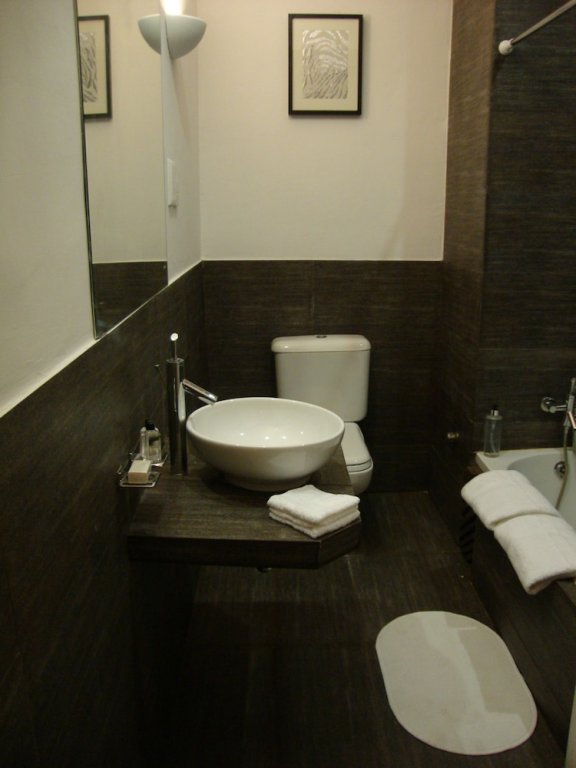 Фото The Aknac Hotel