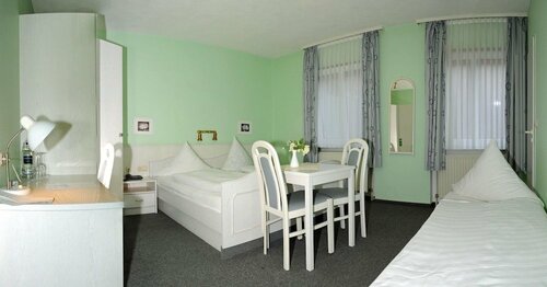 Гостиница Hotel-Restaurant Thomsen в Дельменхорсте