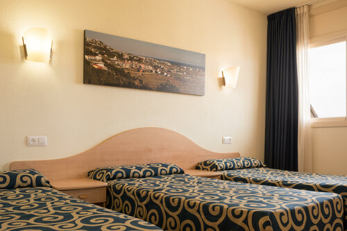 Гостиница Htop Royal Sun Suites в Мальграт-де-Маре