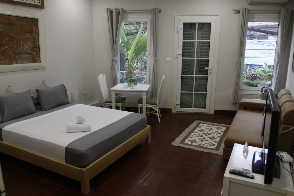 Фото Hanoi Secret Garden Hotel